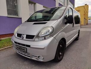 Renault Trafic 2,5 DCi passasjer minibuss