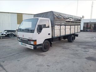 Mitsubishi Canter FE 444 dyretransport lastebil