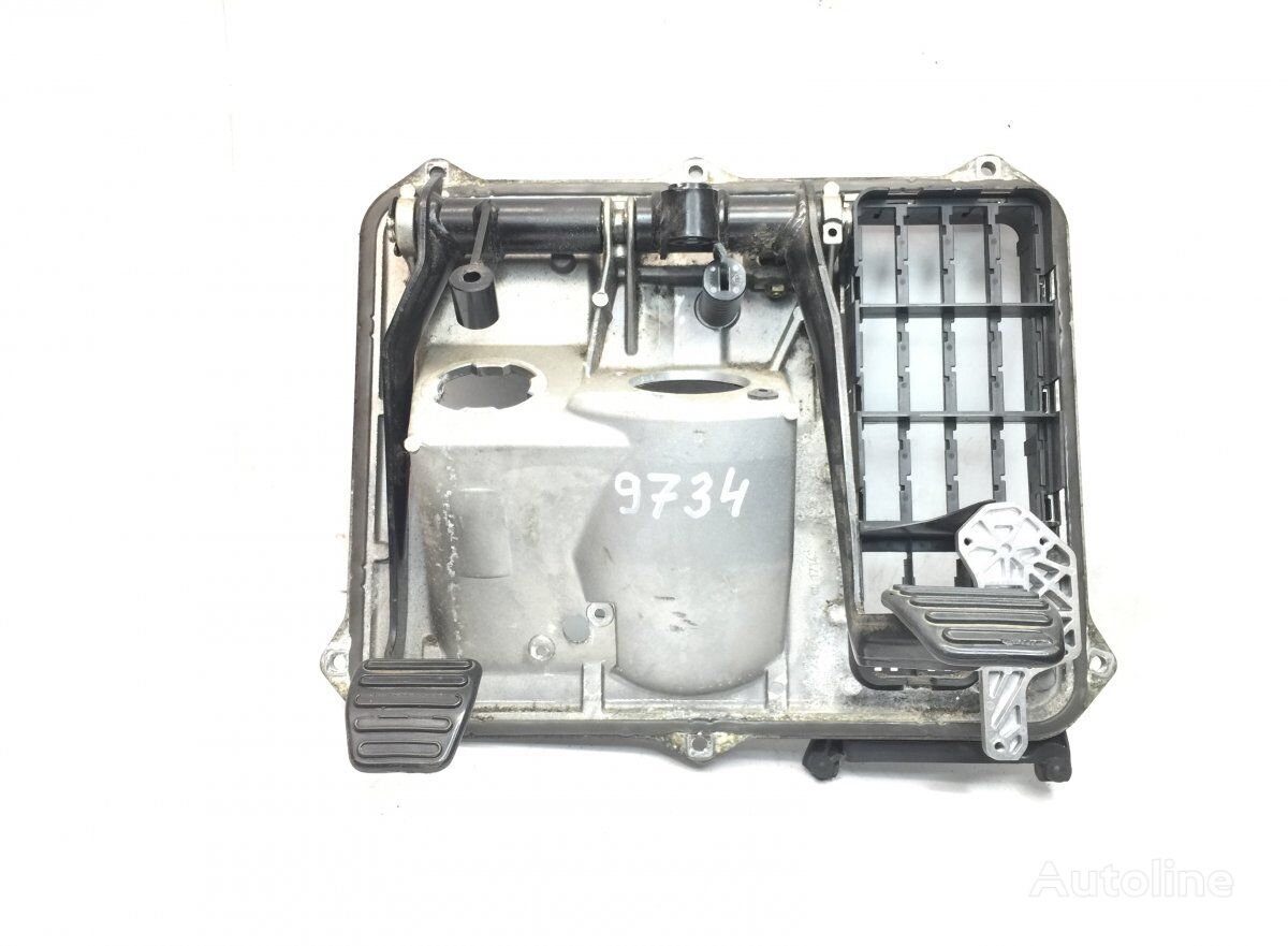 MAN TGX 18.440 (01.07-) clutch pedal for MAN TGL, TGM, TGS, TGX (2005-2021) trekkvogn