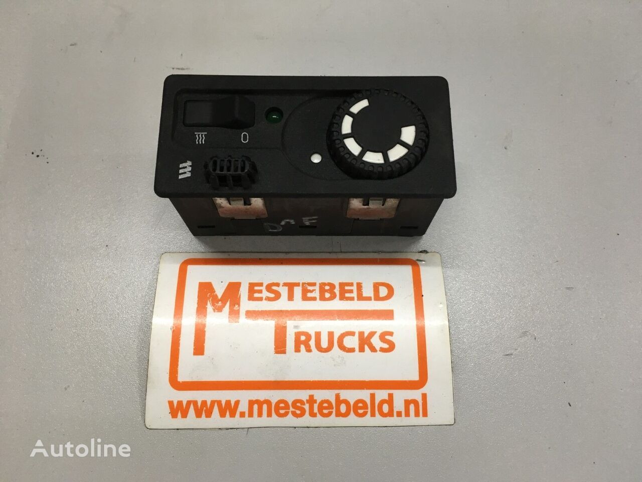 DAF STANDKACHEL REGELAAR v XF95 dashbord for DAF XF95 lastebil