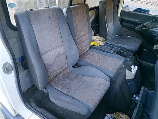 Asiento Delantero Derecho Nissan ECO - T 160.75/117 KW/E2 Chasis sete for Nissan ECO - T 160.75/117 KW/E2 Chasis / 3230 / 7.49 [6,0 Ltr. - 117 kW Diesel] lastebil