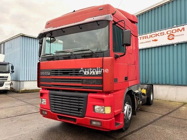 DAF 95.430 XF SPACECAB 4x2 (EURO 2 / ZF16 MANUAL GEARBOX / AIRCONDIT trekkvogn